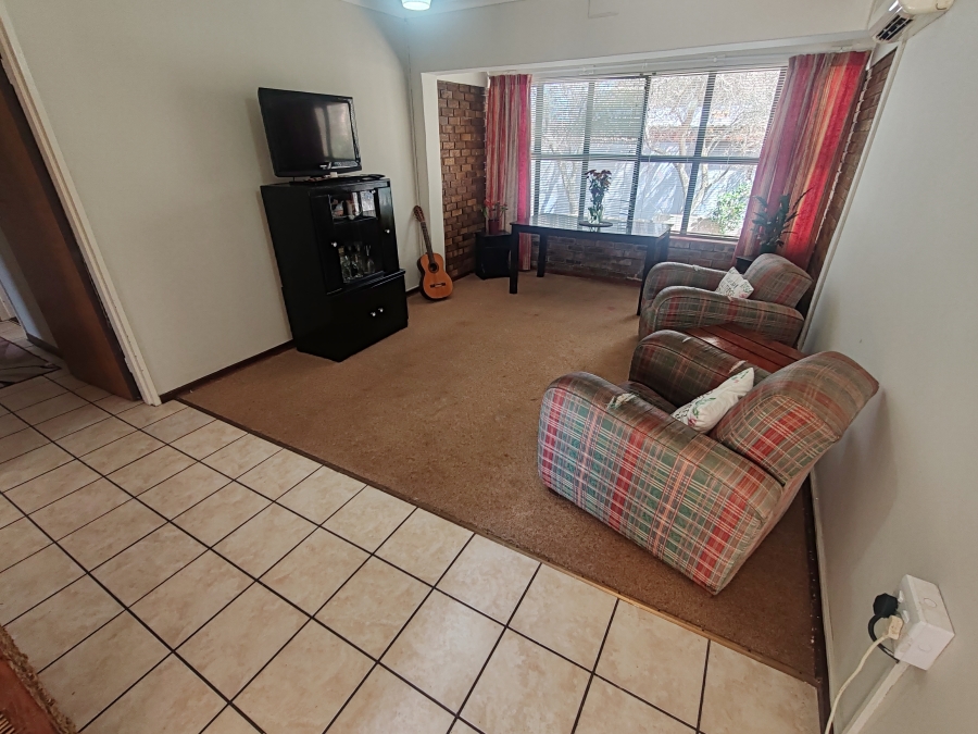 5 Bedroom Property for Sale in Vredenburg Western Cape